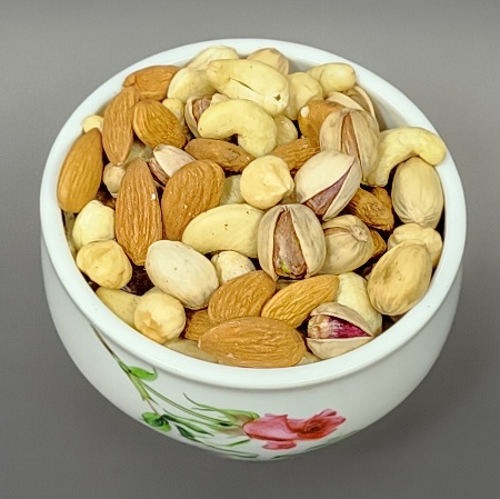 چهار مغز خام